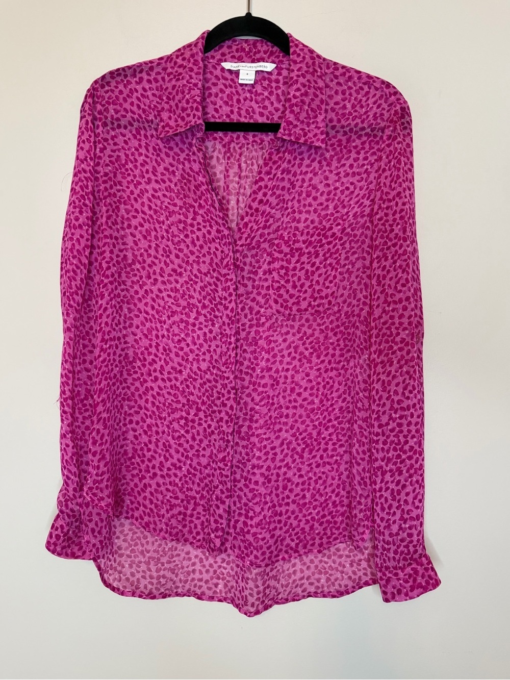 Diane Von Furstenberg Pink Animal Print Silk Blouse Size 8